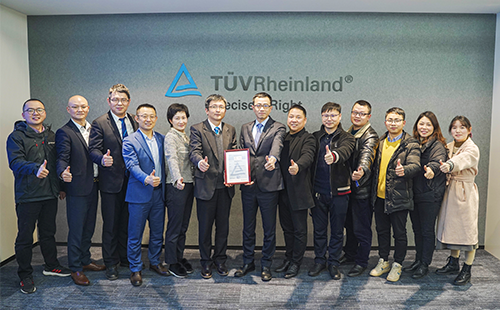 尊龙凯龙时官16进入网页网页版电气获TÜV莱茵全球首张输配电领域碳足迹证书